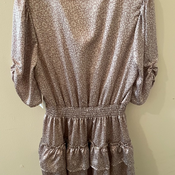 Silk tan dress with floral print, size medium, bought from local boutique, NWT - Picture 2 of 4